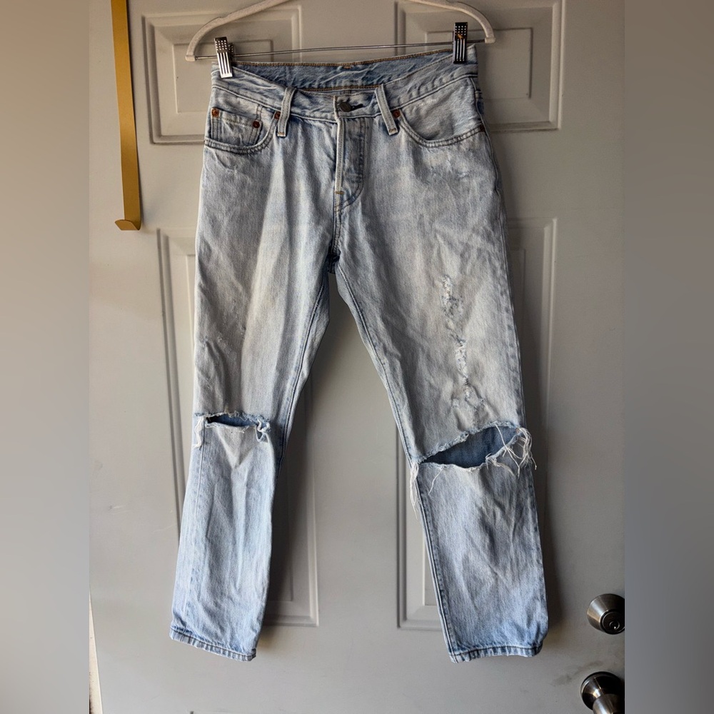 Levi’s 501 CT destroyed jeans size 24